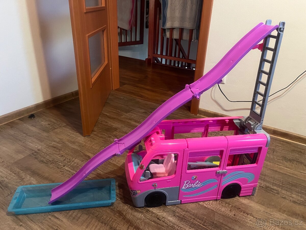Barbie karavan se skluzavkou - 2