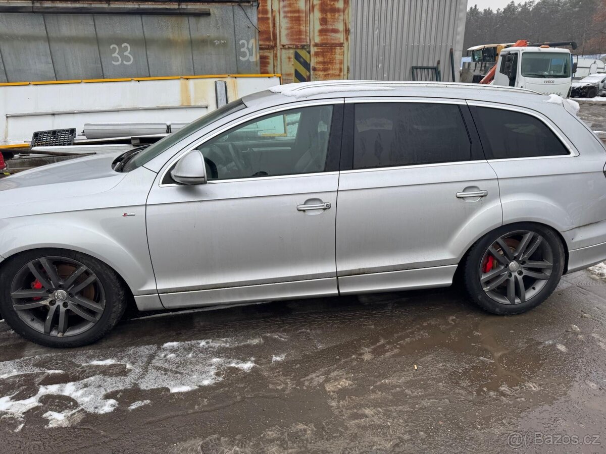 Audi SQ7 4,2 díly - 2