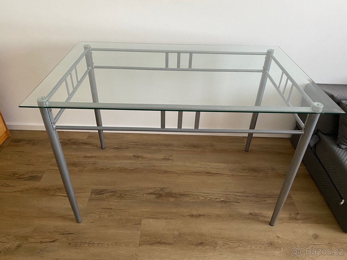 Skleněný jídlní stůl - 2