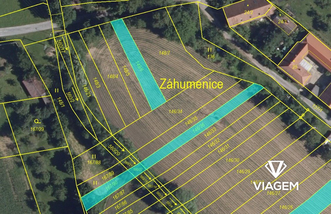 Pole 652 m² - 2