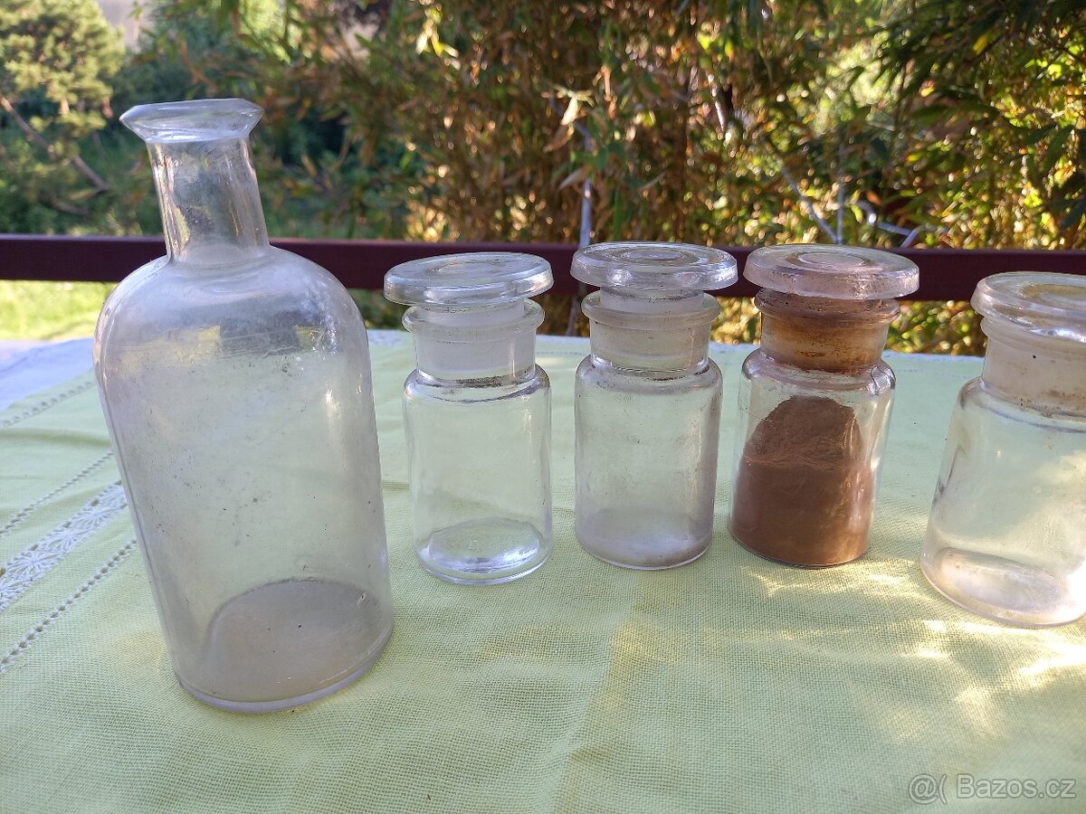 Skleničky / kořenky / lahvičky - 2