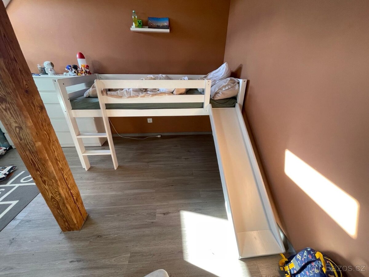 Prodám postel se skluzavkou - 2