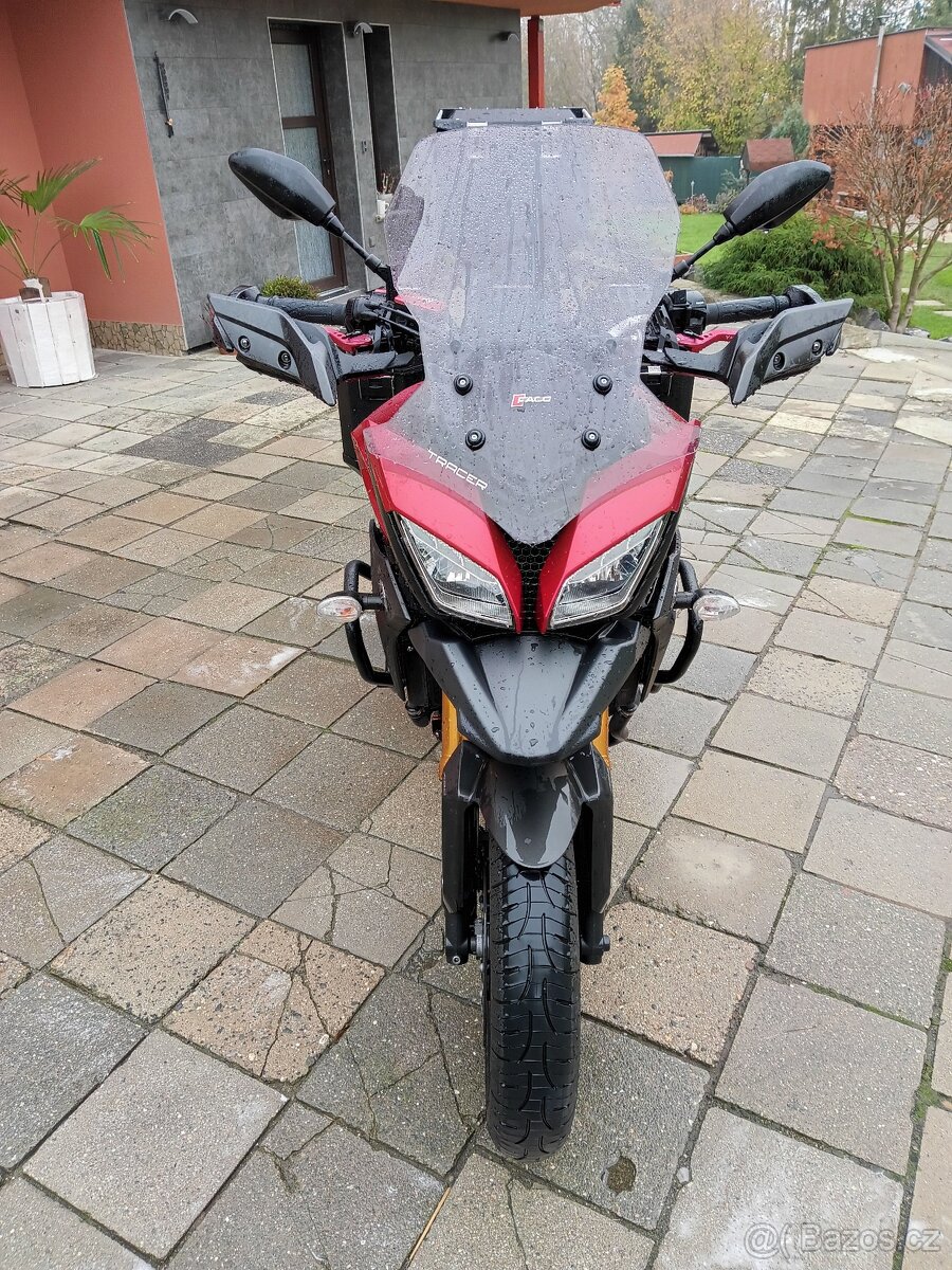 Yamaha tracer 900
