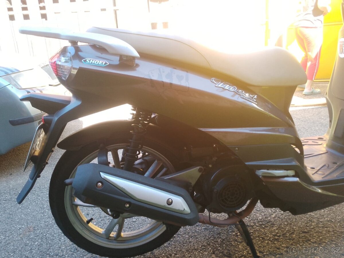 Peugeot Tweet 125 rok 2012 - 2