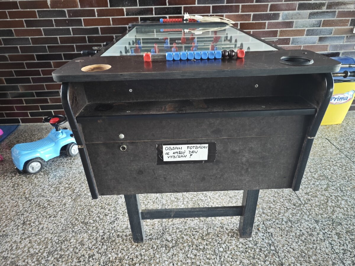 Stolní fotbal s mincovníkem - 2