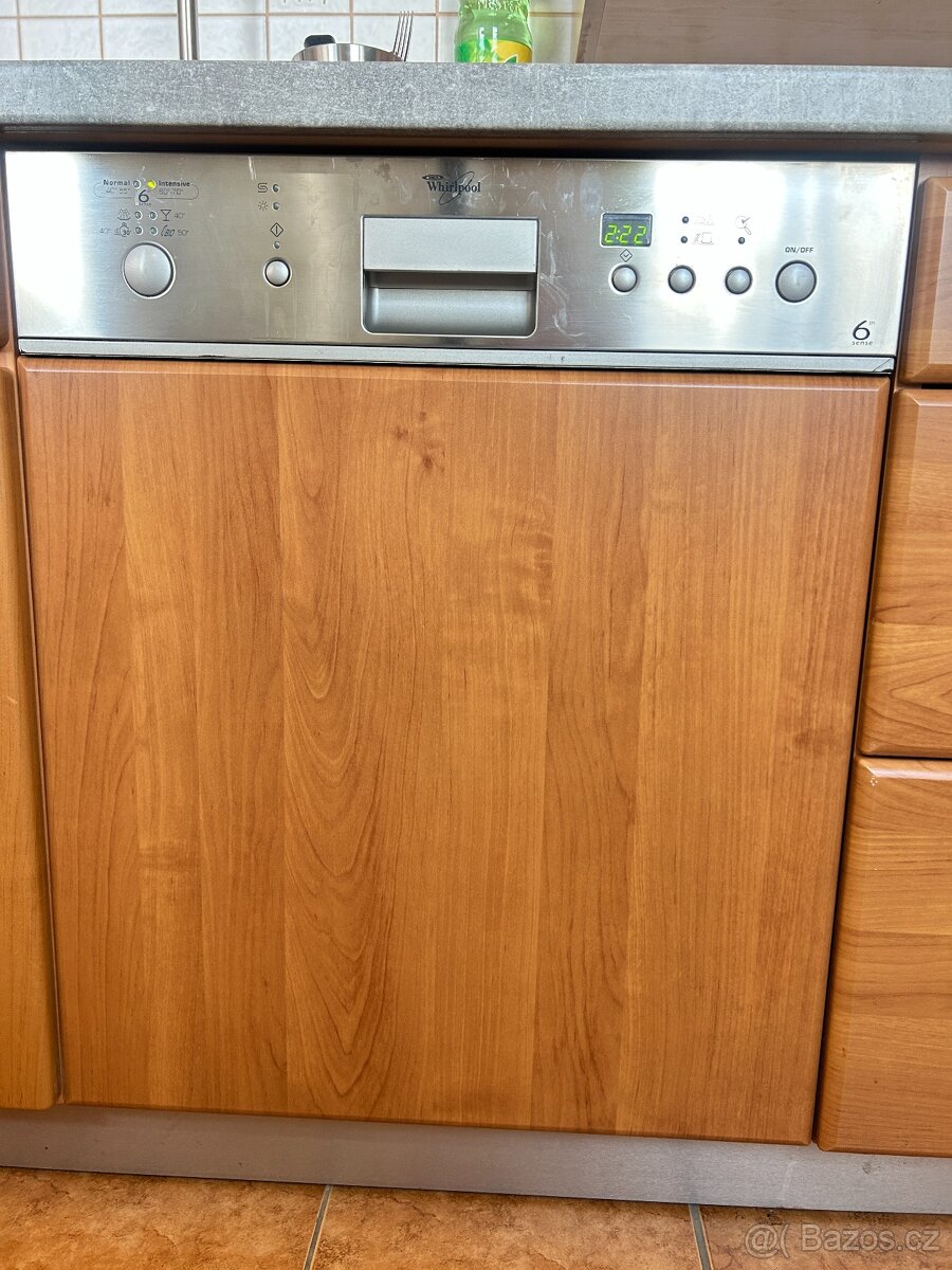 Kuchyňská linka včetně spotřebičů - 2