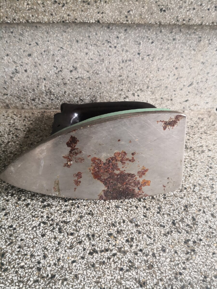 Stará žehlička - 2