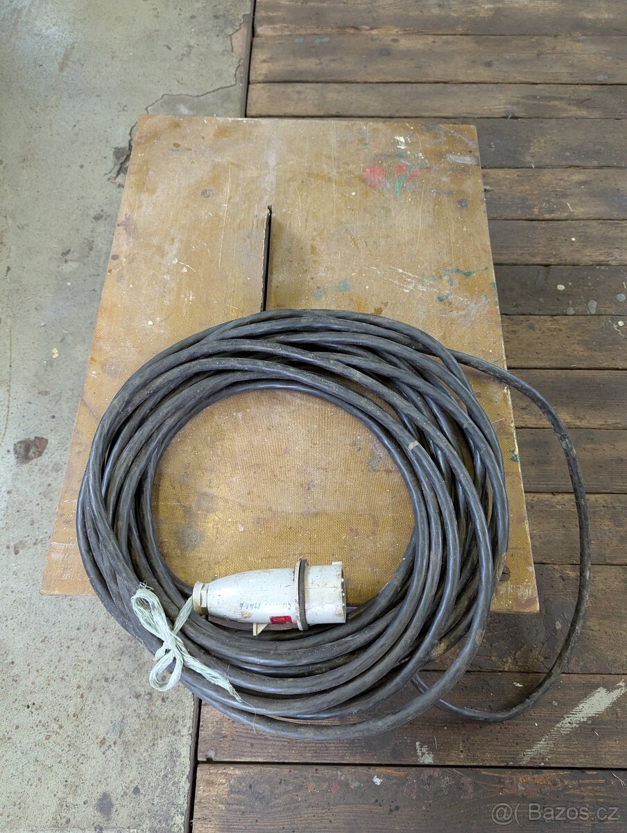 Malá stolní cirkulárka - 2