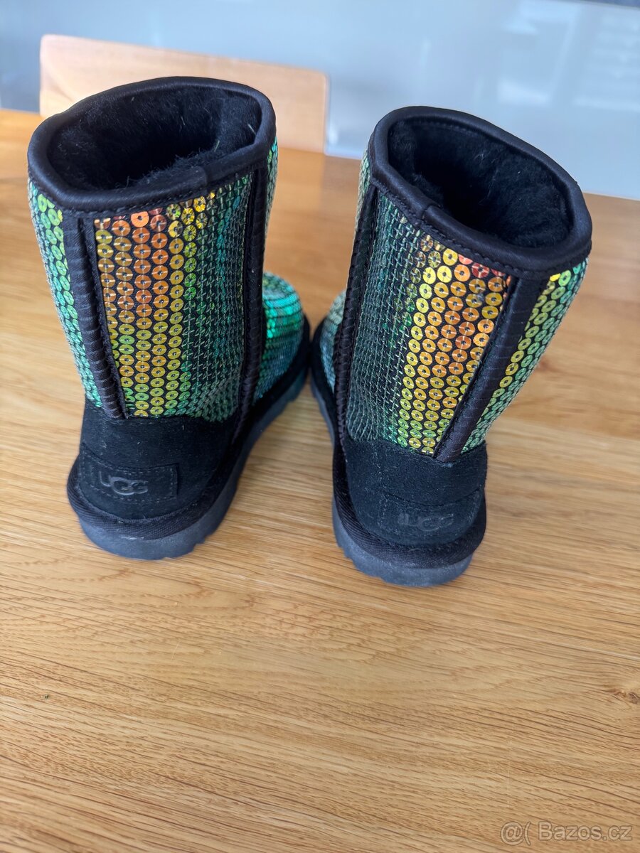 Ugg boty NOVÉ vel.28,5 - 2