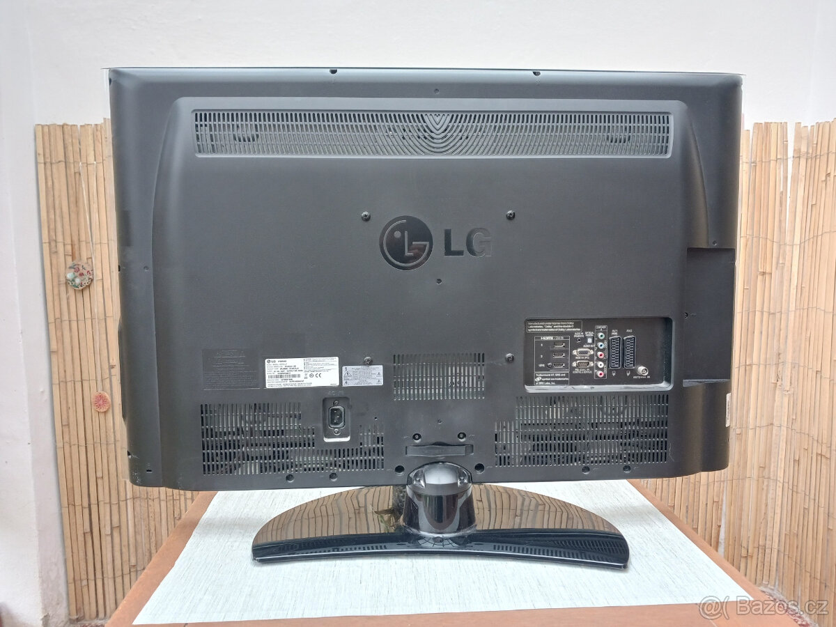 Televize LG 37LH5000 se set-top boxe - 2