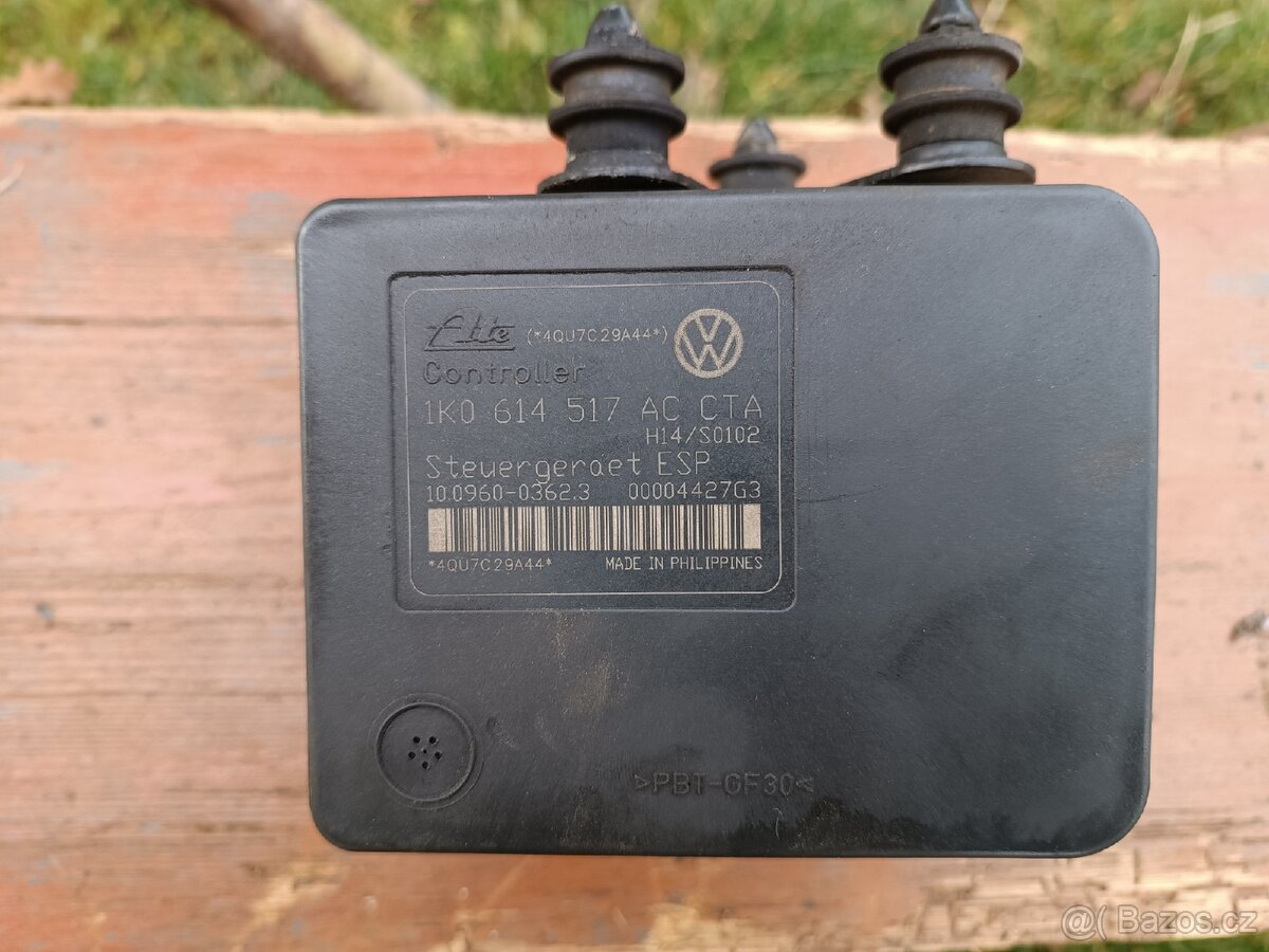 Řídící jednotka ABS,ESP (1KO 614 517 AC) - 2