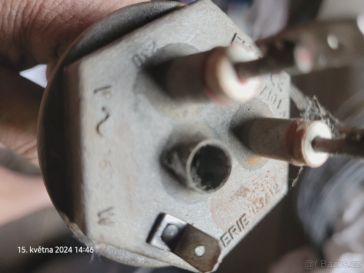 lektrická topná spirála 2kW a druhá 1,6W - 2