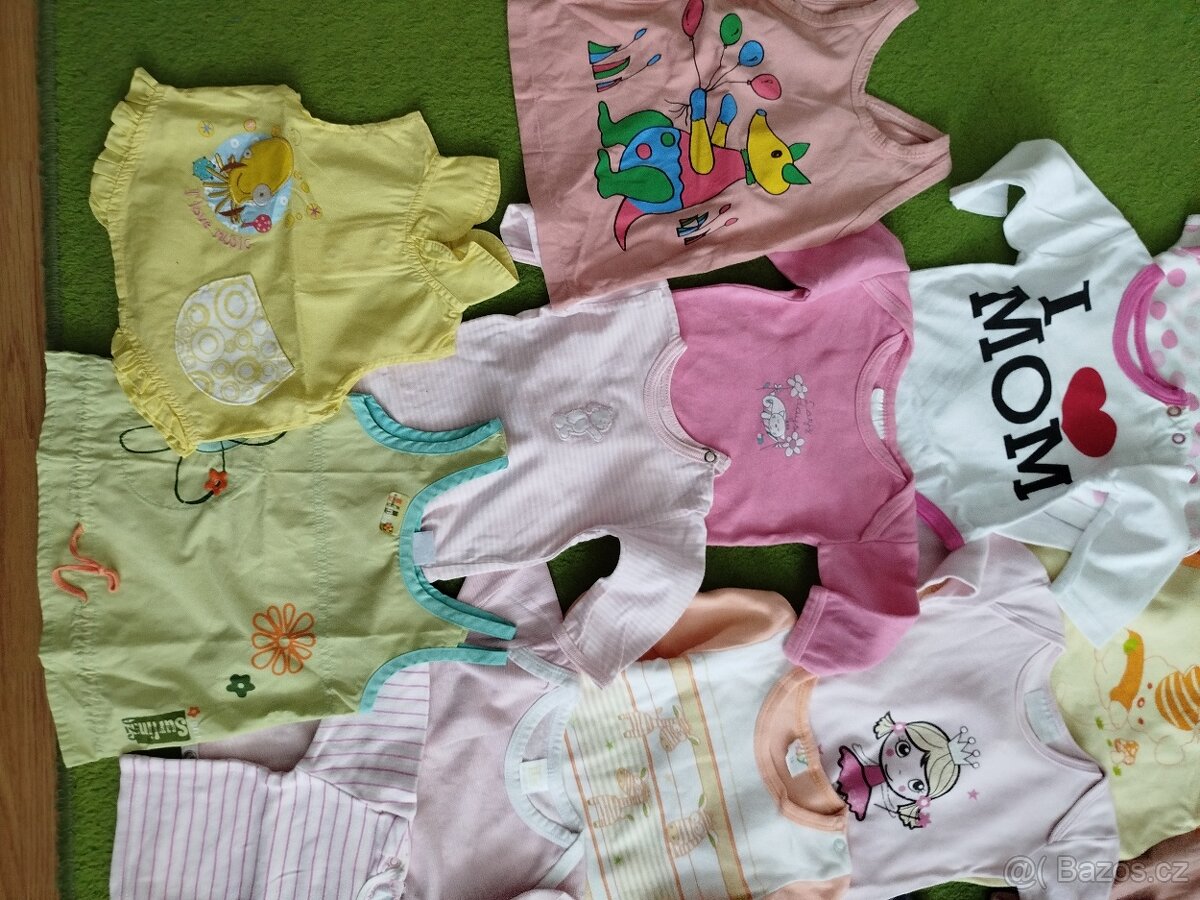 Velikost 56-62 holka - 2