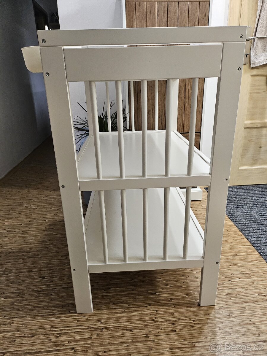 Přebalovací pult - 2