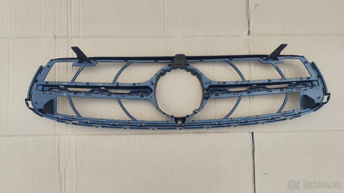MERCEDES GLC x253 RÁMEČEK MASKA MŘÍŽKA AMG - 2