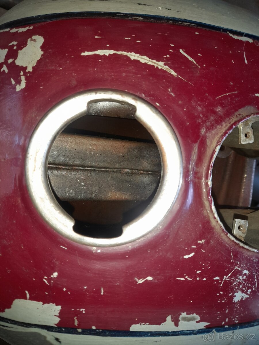 Jawa pérak nádrž - 2