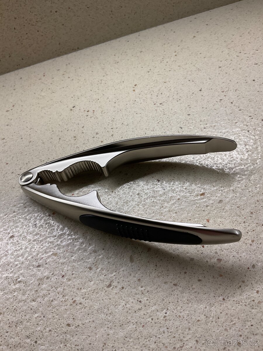 Louskáček na ořechy - 2