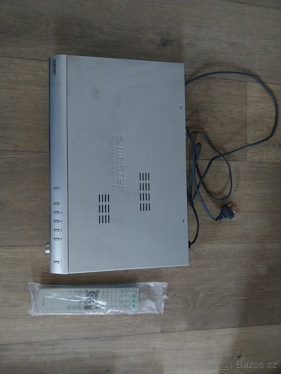 Sony DAV-DZ500F - 2