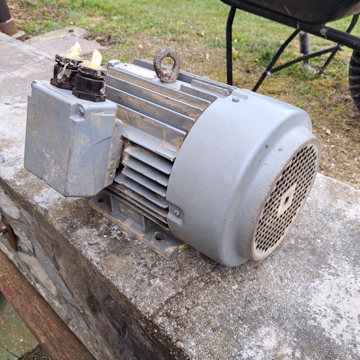 Prodám elektromotor 4kW - 2