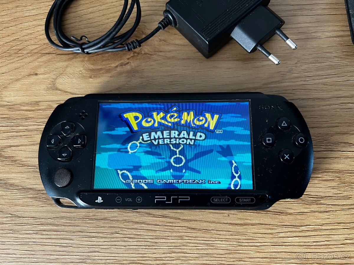 PlayStation Portable + hry - 2
