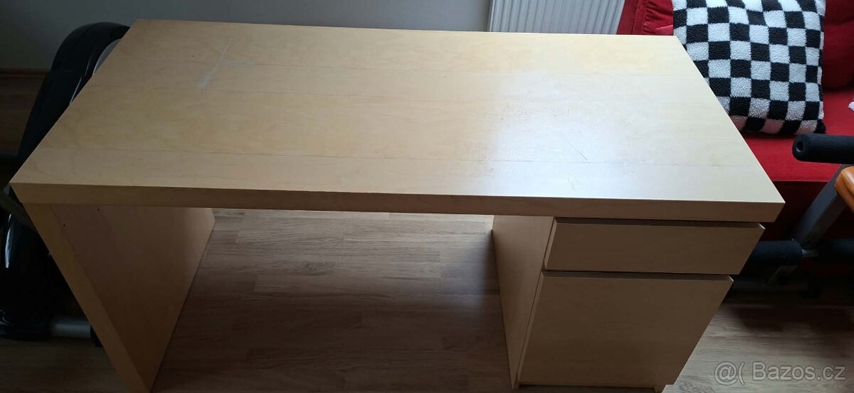 Psací stůl IKEA MALM - 2
