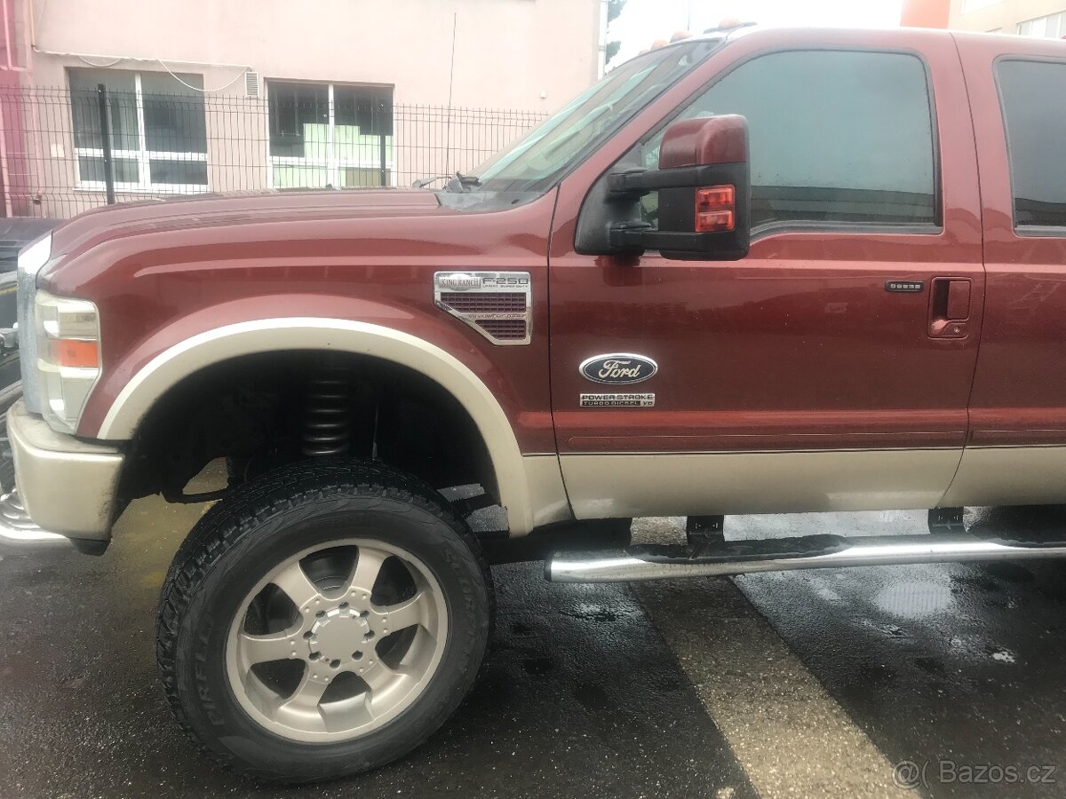 Predám Ford F250 King Ranch turbodiesel 4x4