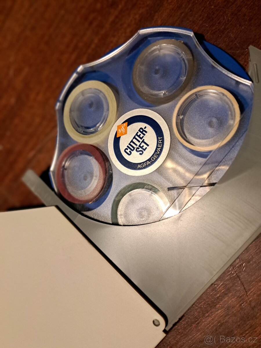 Magnetofonové pásky + lepicí sada - 2