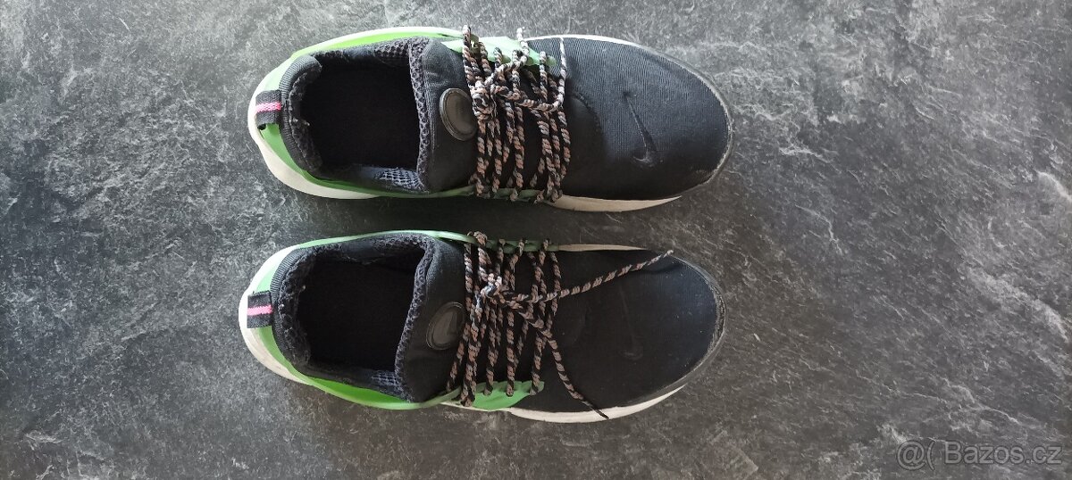 TENISKY NIKE vel.37,5 - 2