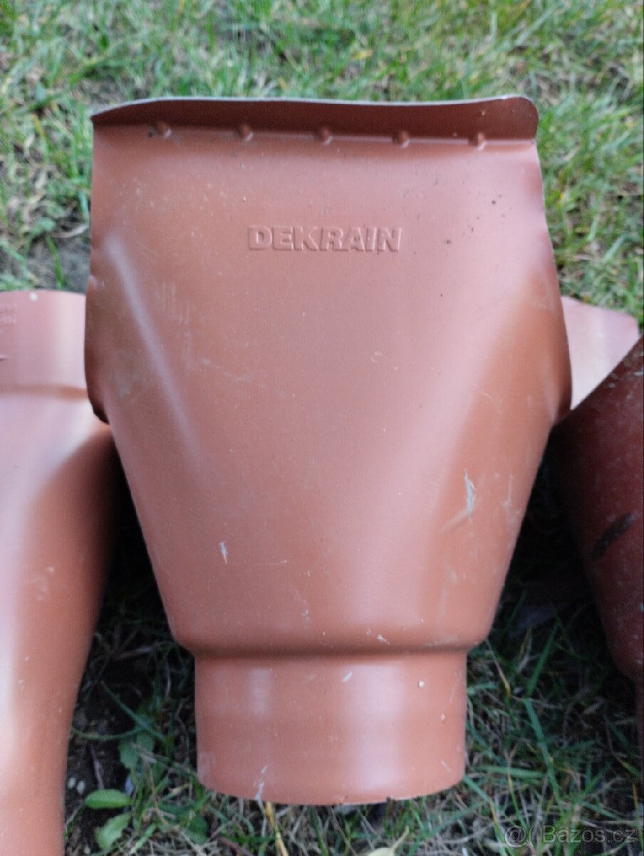 Kotlíky a kolena k deštovým svodům - 2