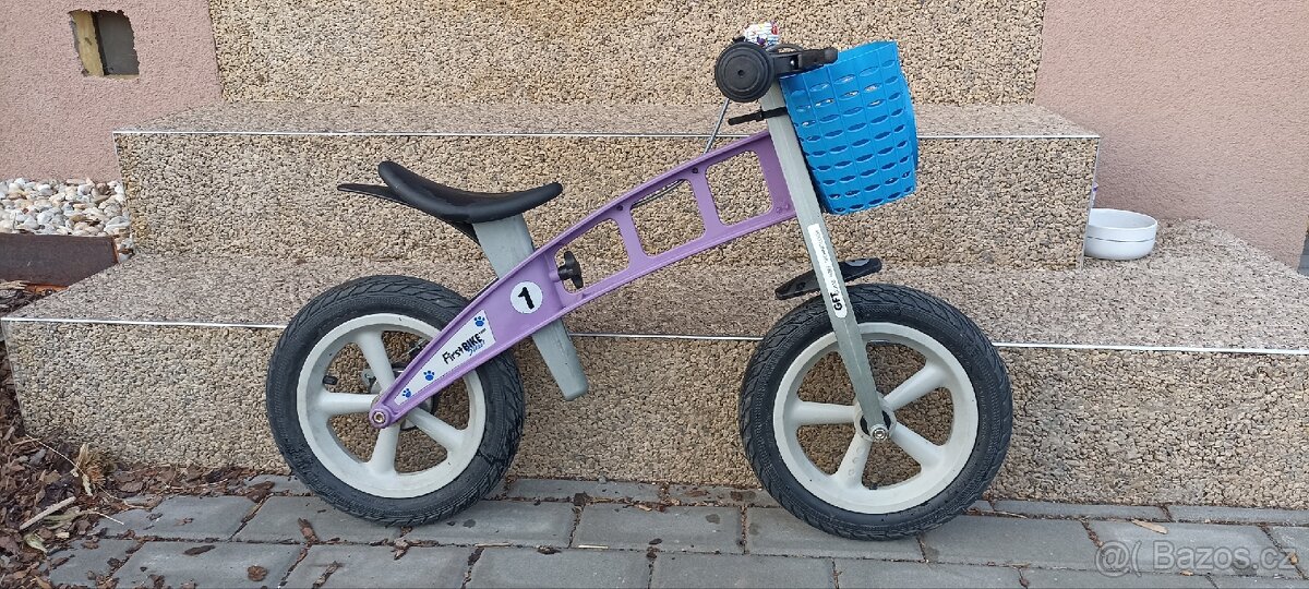 Prodám odrážedlo First Bike Street - 2