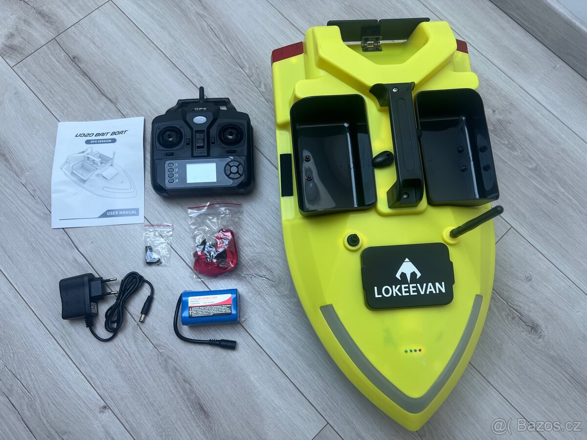 Tříkomorová loďka GPS - 2