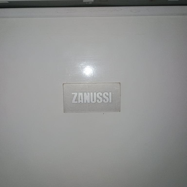 Lednice s mrazákem Zanussi - 2