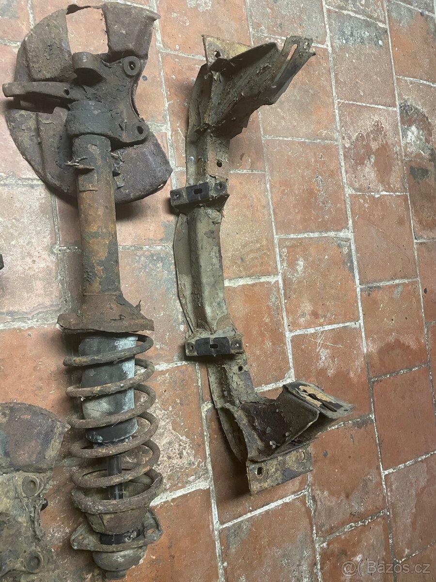 Přední náprava Escort MK2 - 2