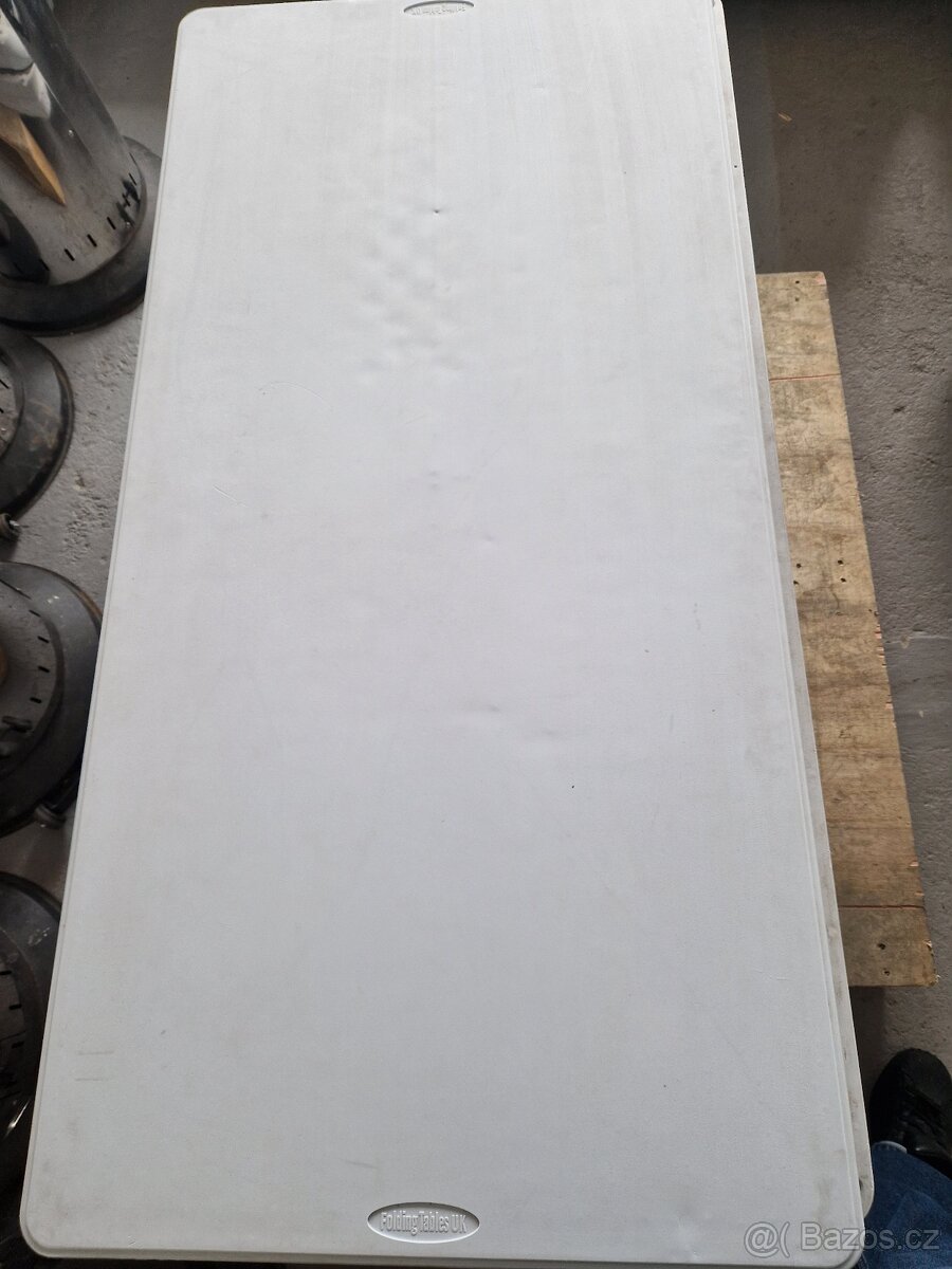 Vyřazené stoly catering - 2