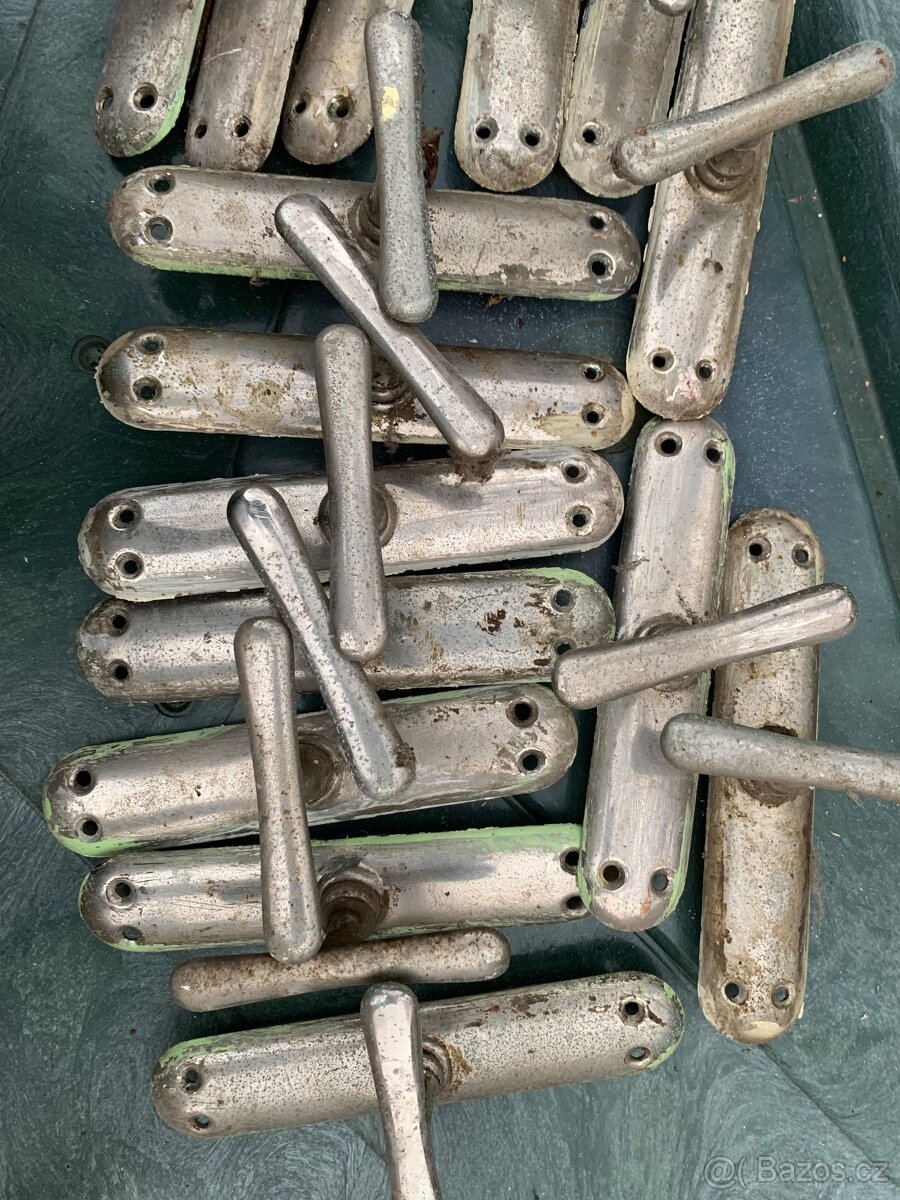 Mosazné kličky - 2