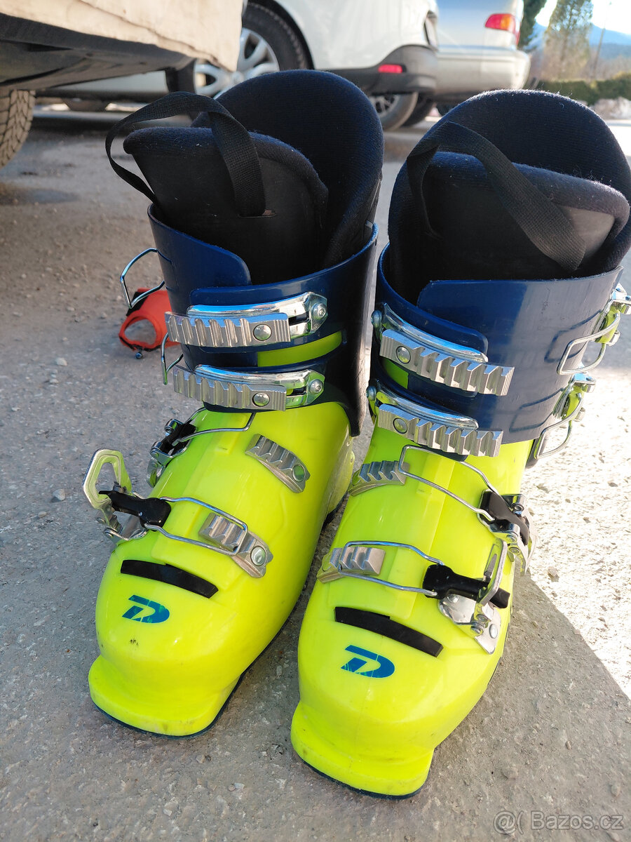 Dětské sjezdové lyže a boty - 2