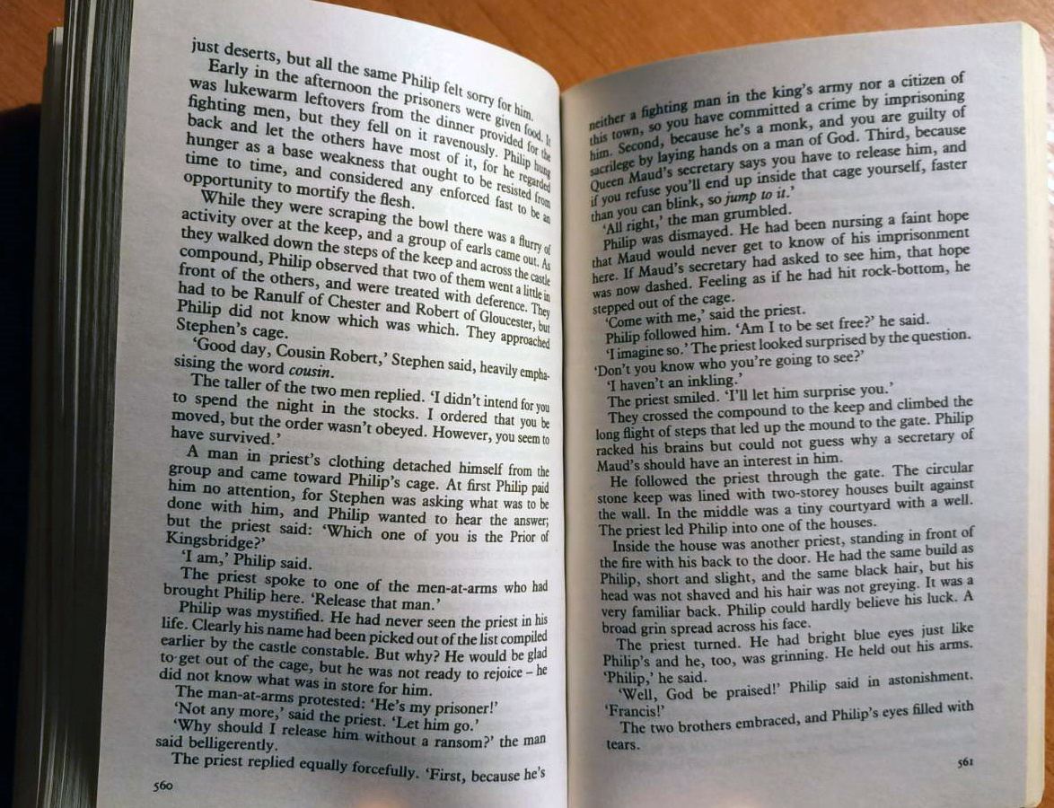 Pilíře země - Ken Follett (anglicky) - 2