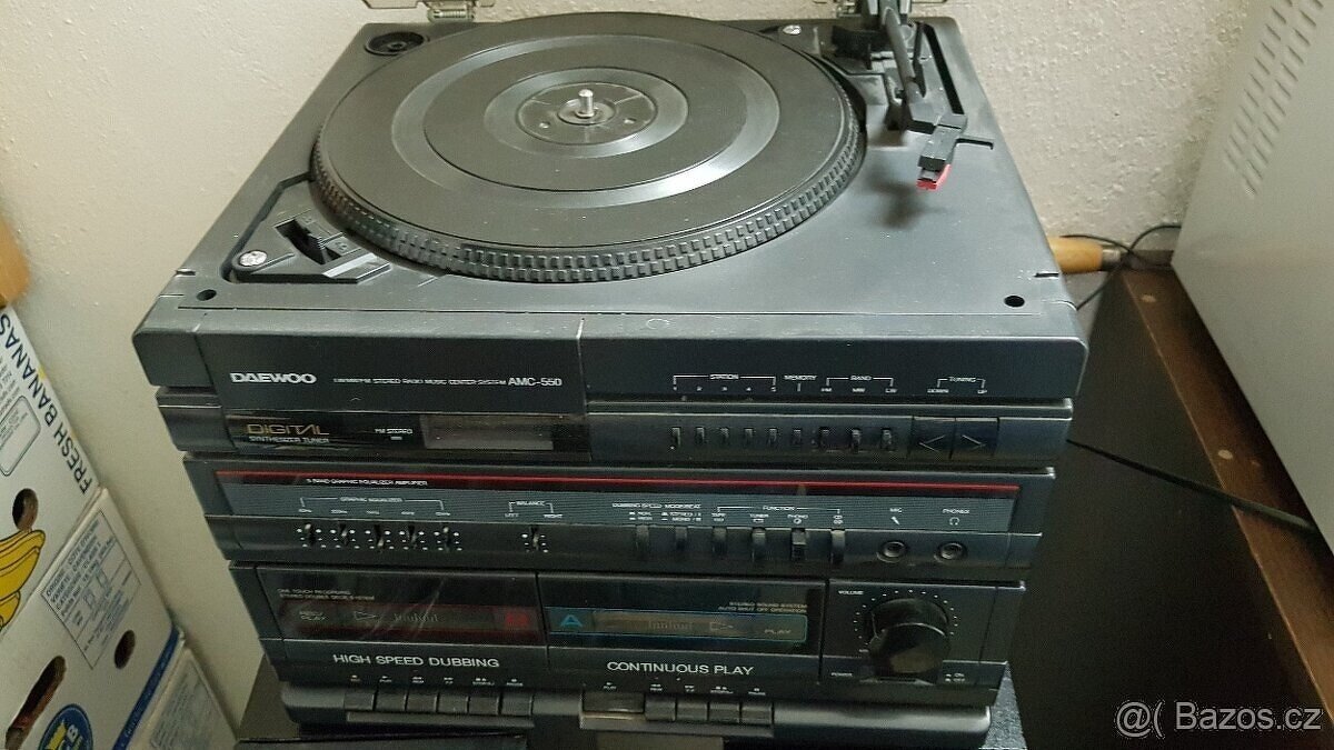 Gramofonová věž Daewoo - 2