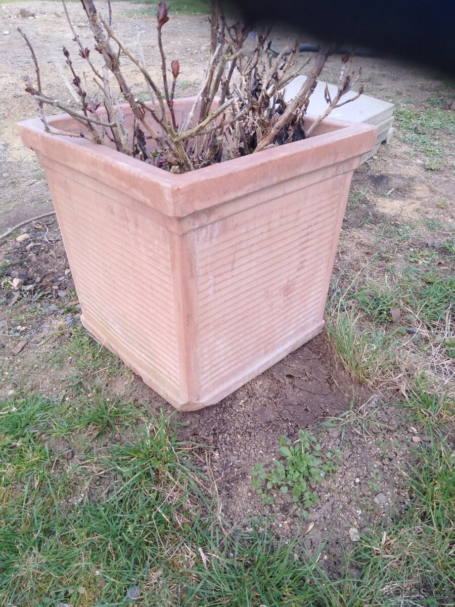 Keramický květináč - 2