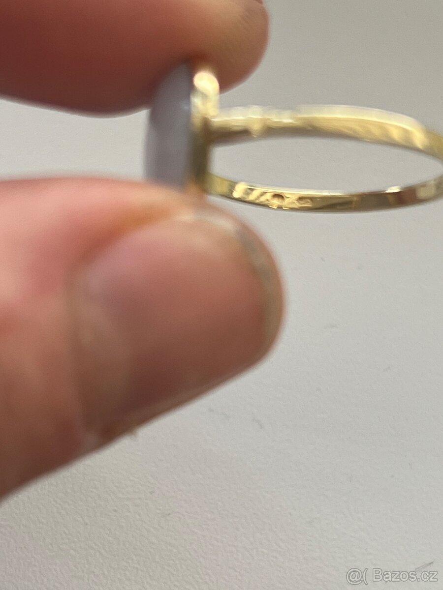Zlatý prsten a privesek s chalcedonem - 2