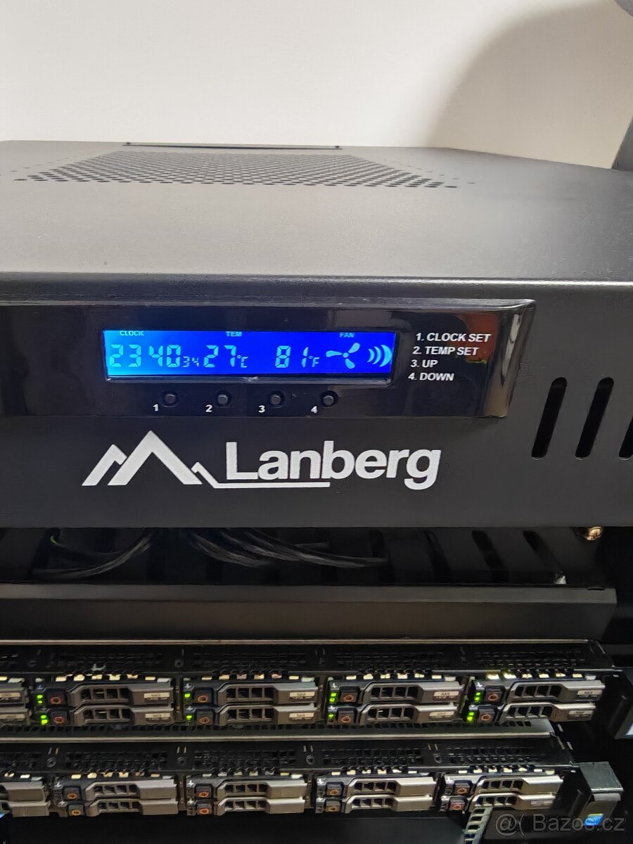 Zařízený rack 15U + UPS 3000VA + Switch Cisco + case na PC - 2