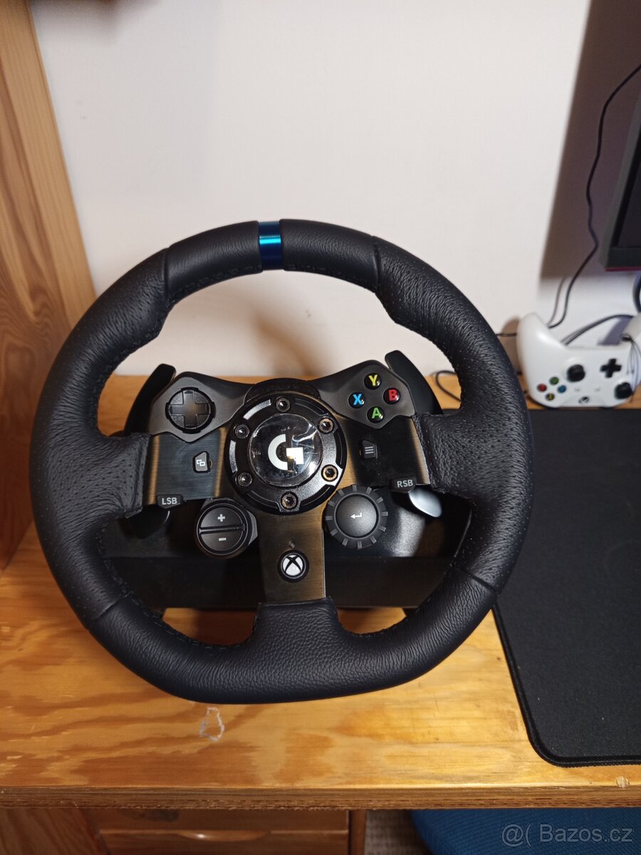 Volant Logitech G923, Radička Thrustmaster TH8S - 2