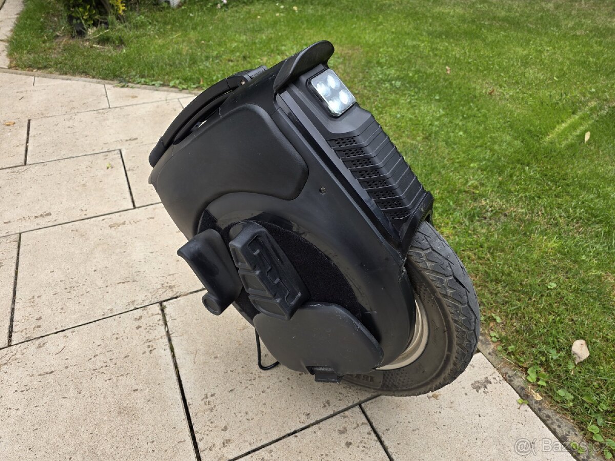 Inmotion V12HS - 2