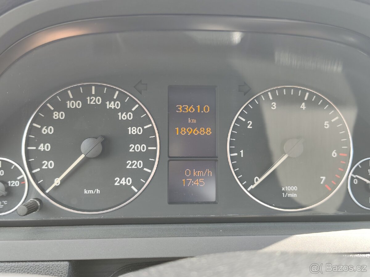 Mercedes Benz A160 automat 2012 - 2