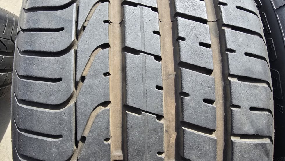 Letní pneu 255/35/20 Pirelli - 2