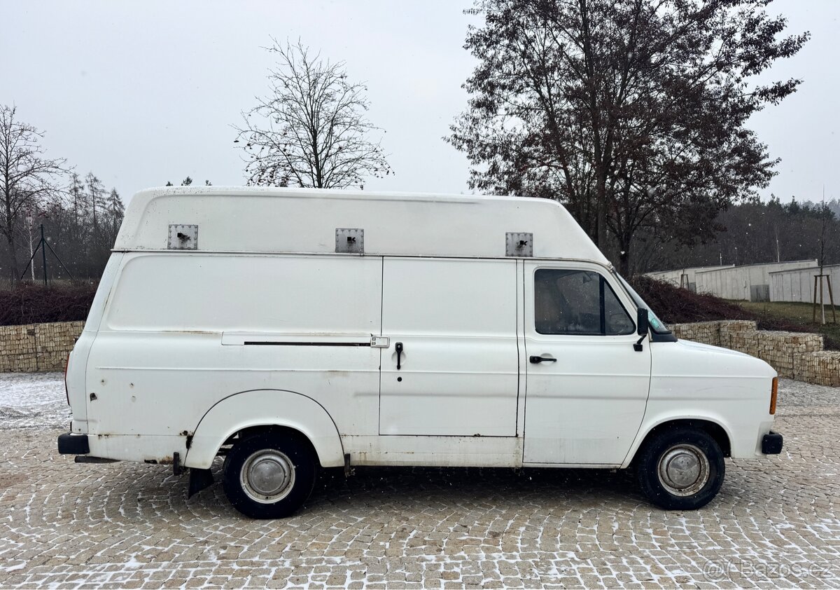 Ford Transit MK2 2.4 diesel šoupačky - 2