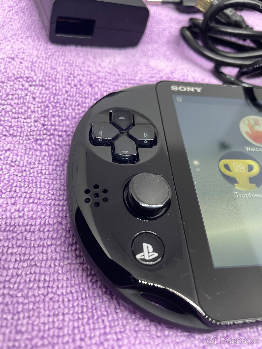 PS VITA PCH-2016 LCD displej - 2