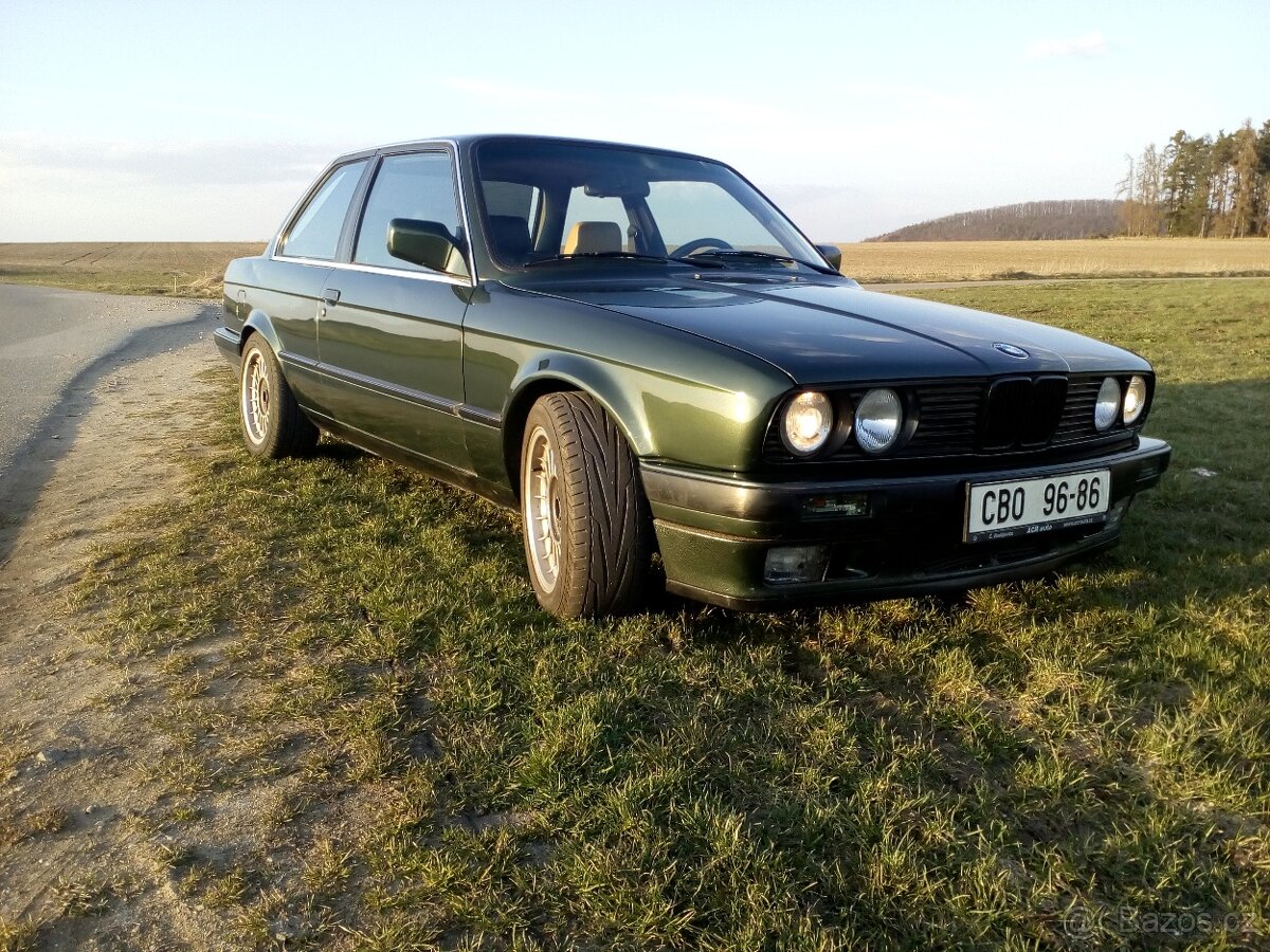 BMW e30 325i coupe - 2