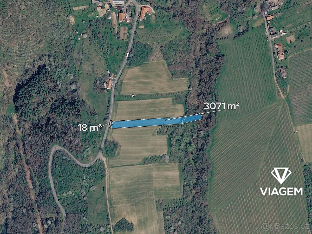 Pole 3 089 m² - 2