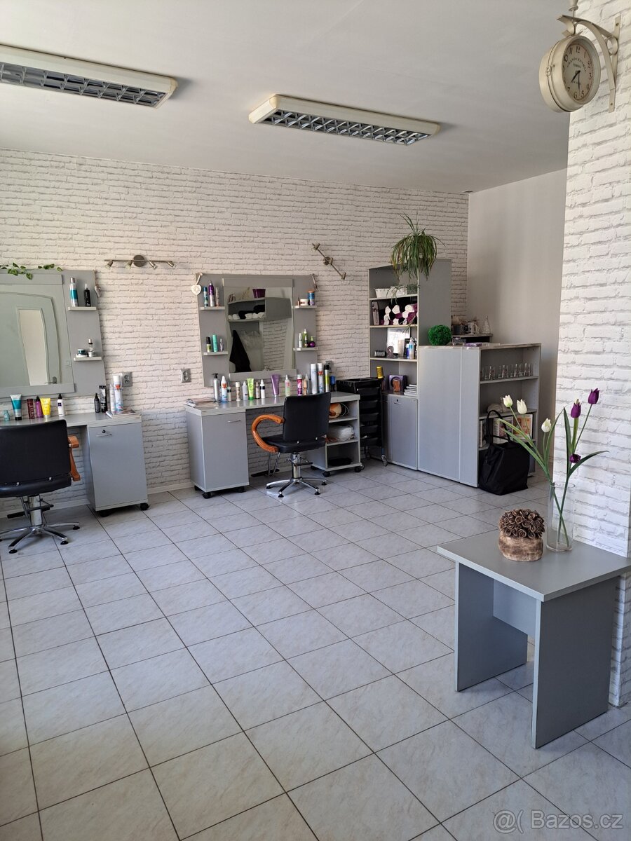 Přenechám kadeřnický salon - 2